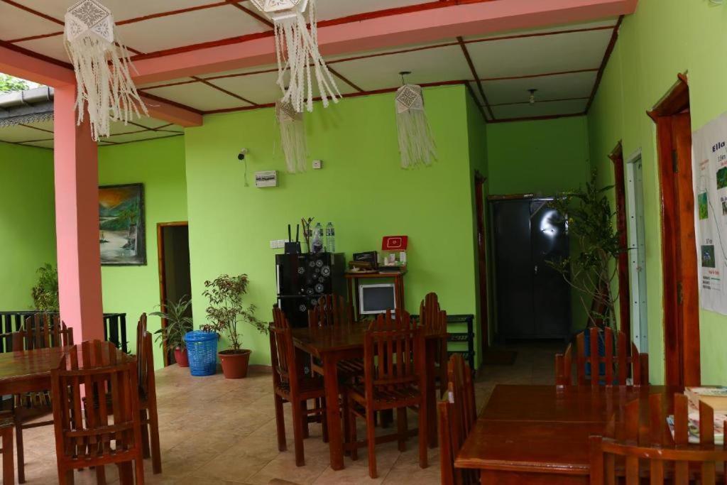Little Heaven Guest Hotel เอลลา ภายนอก รูปภาพ